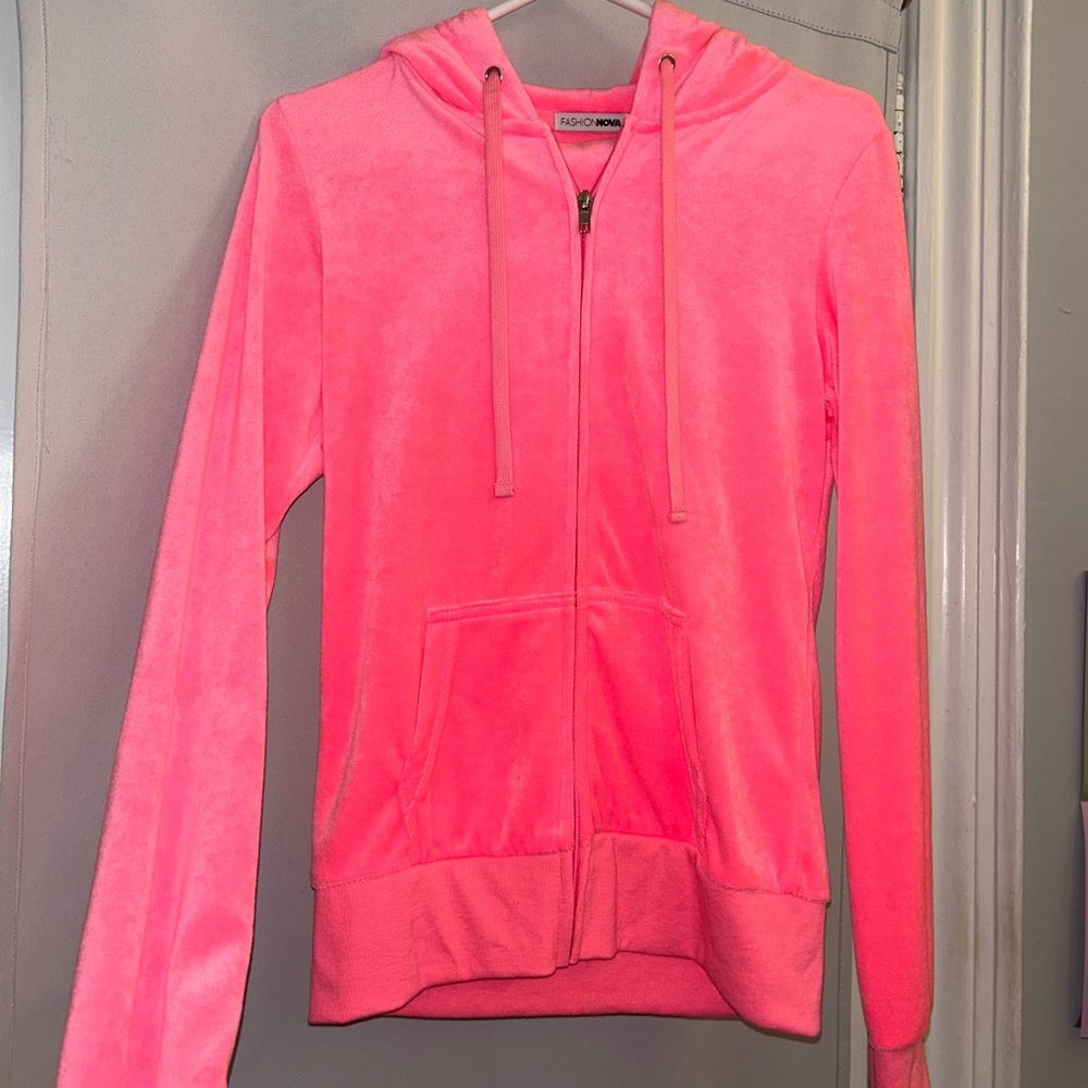 Fashion nova trend setter pink velour short set